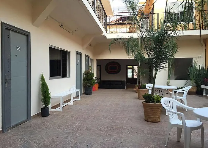 Oyo Oasis Centro Cerca Del Hospital Issste Hospital Jose Ma Morelos Mexico City