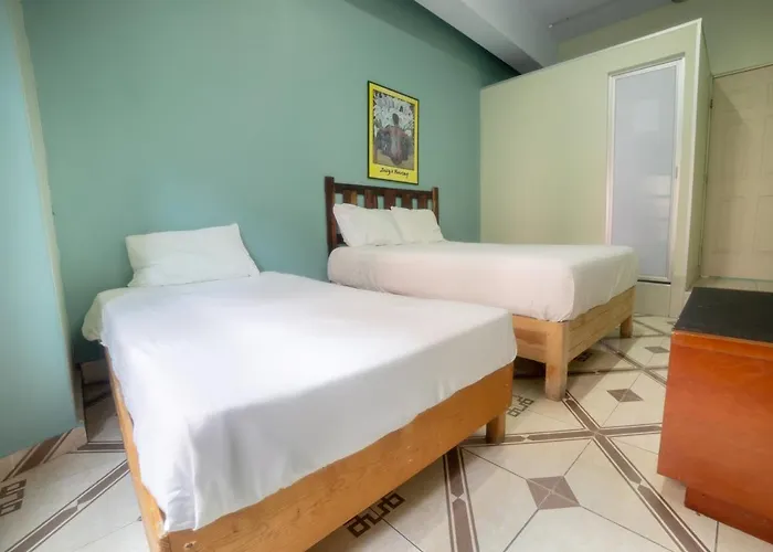 Hotel Oyo Oasis Centro Cerca Del Hospital Issste Hospital Jose Ma Morelos 2*